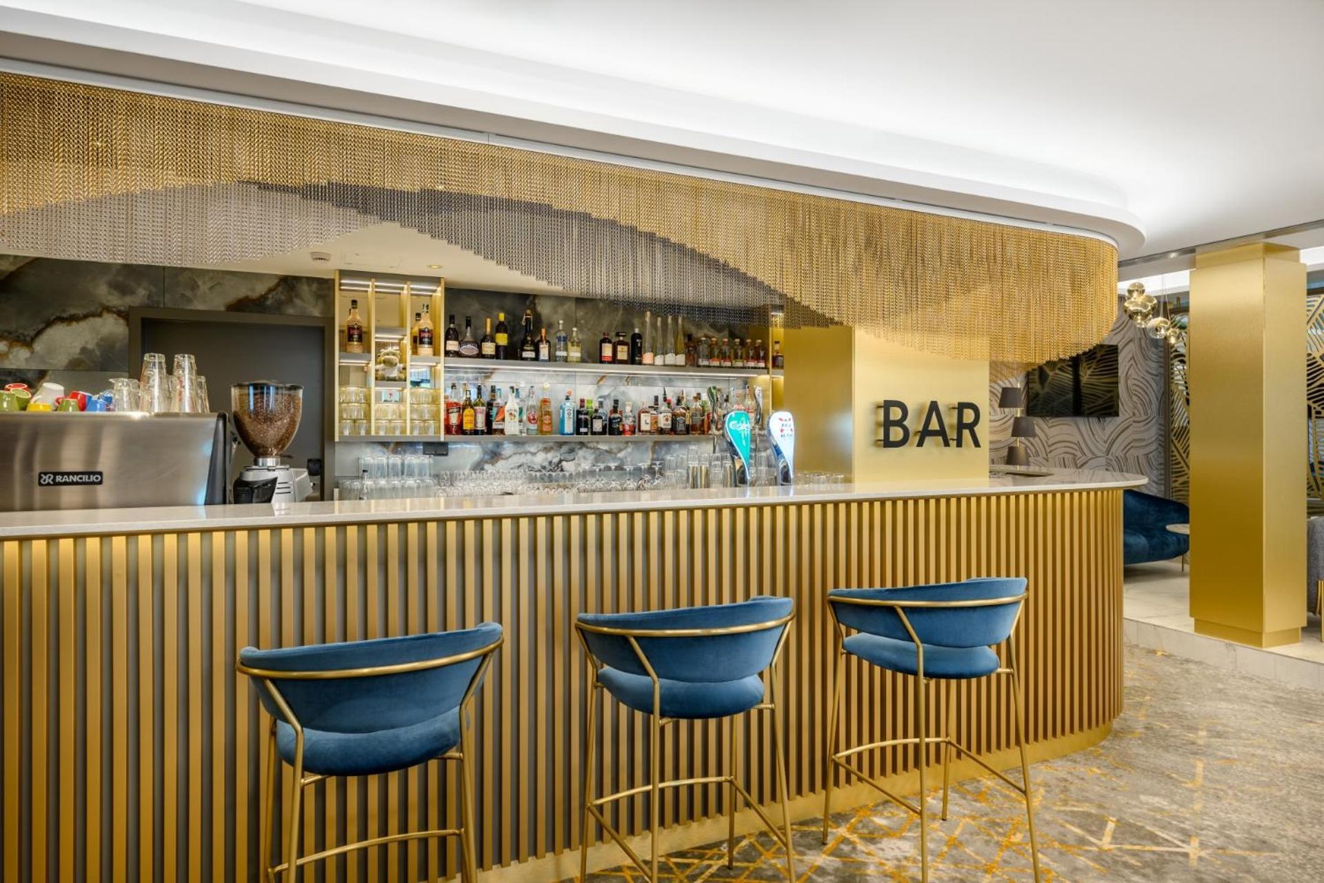 באלאטונקנשה Kenese Bay Garden Resort & Conference מראה חיצוני תמונה