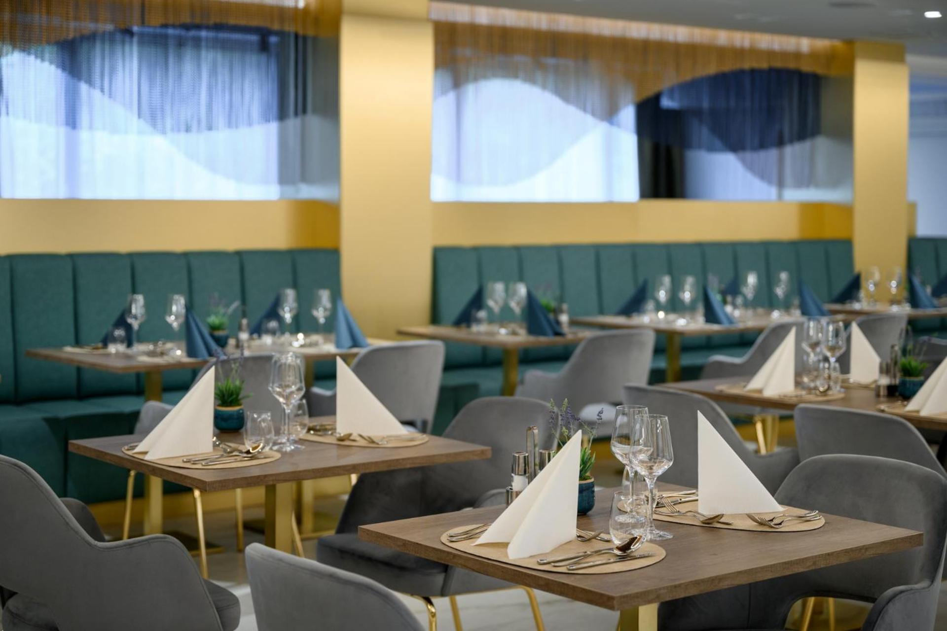 באלאטונקנשה Kenese Bay Garden Resort & Conference מראה חיצוני תמונה