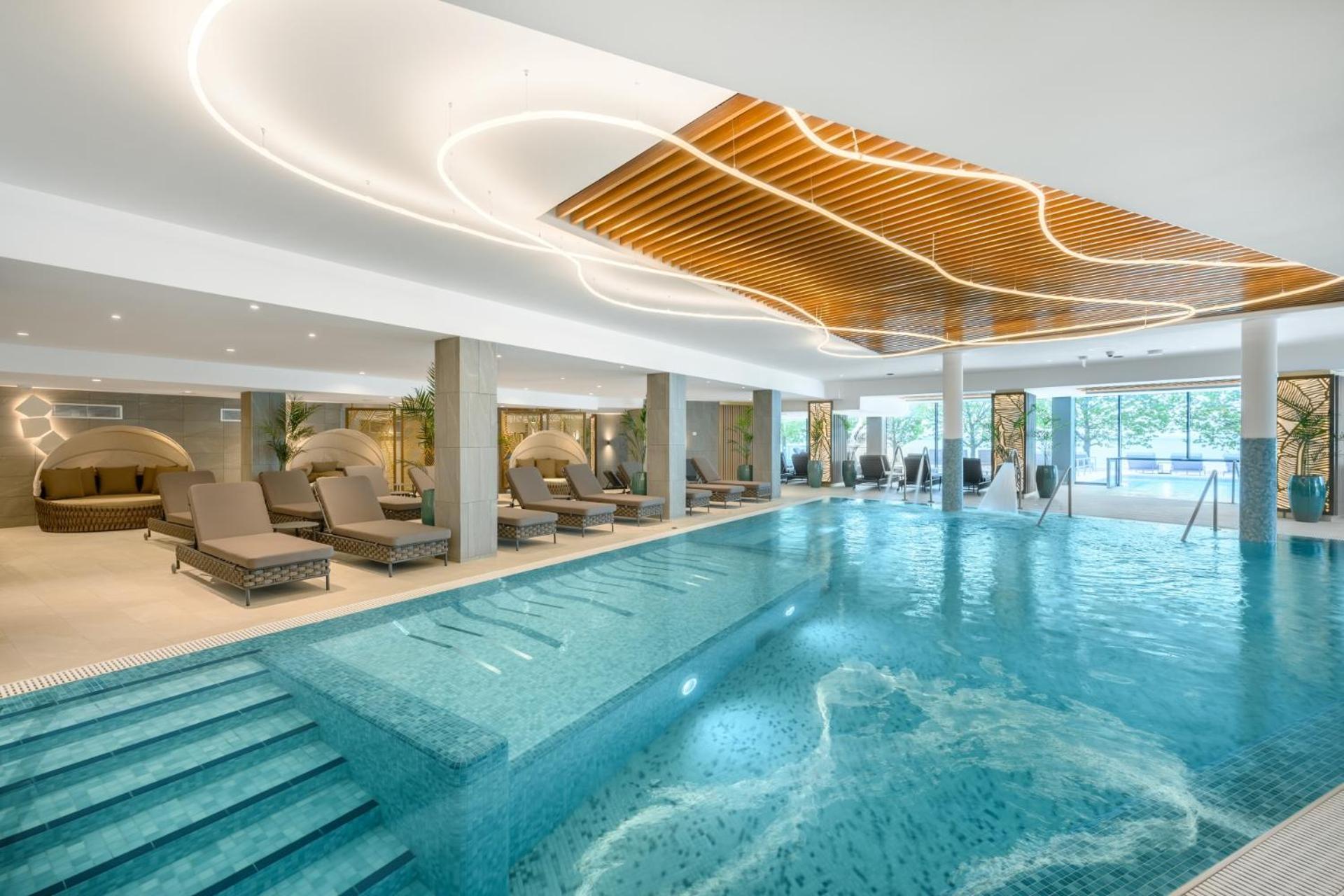 באלאטונקנשה Kenese Bay Garden Resort & Conference מראה חיצוני תמונה