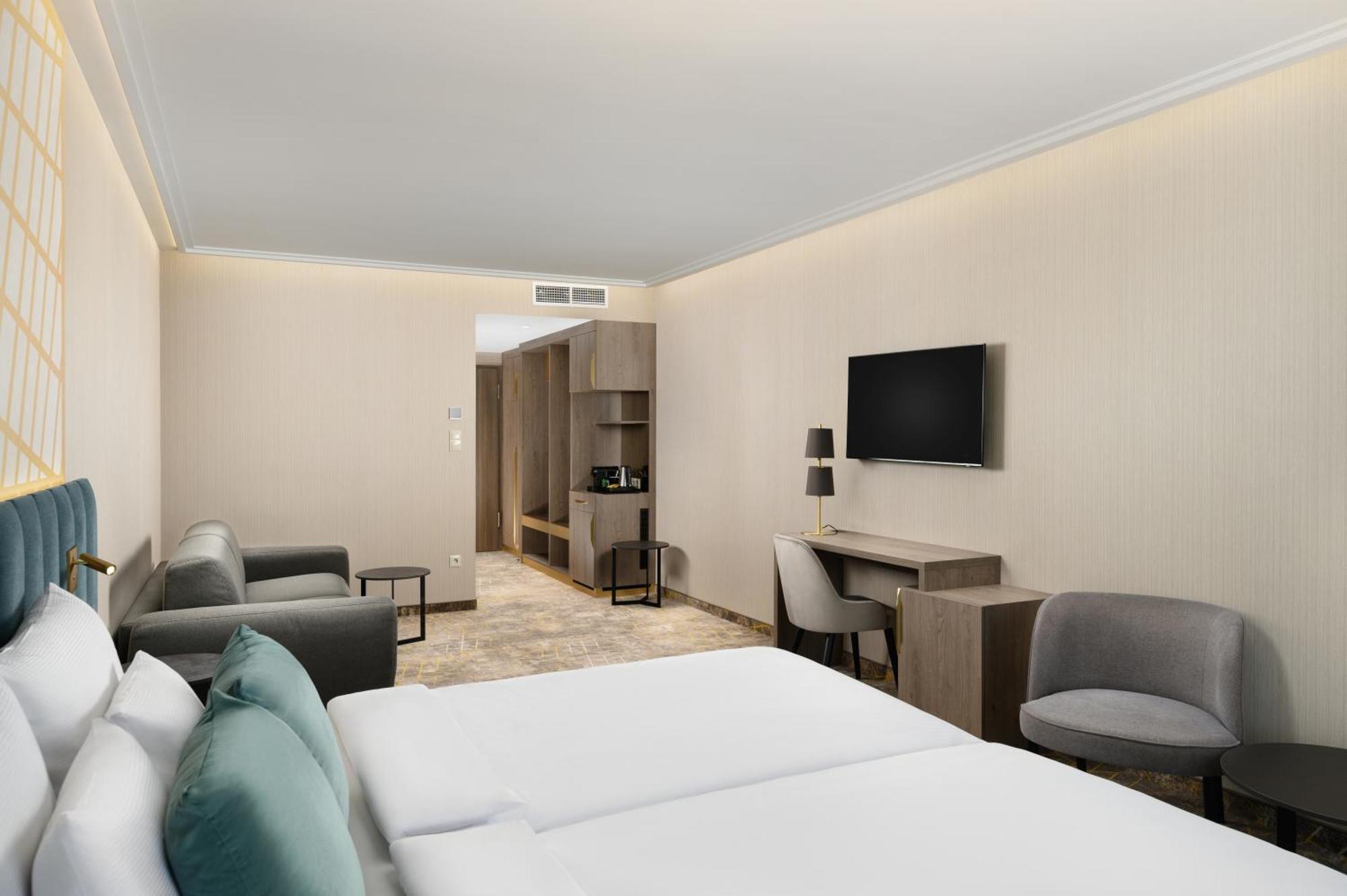 באלאטונקנשה Kenese Bay Garden Resort & Conference מראה חיצוני תמונה