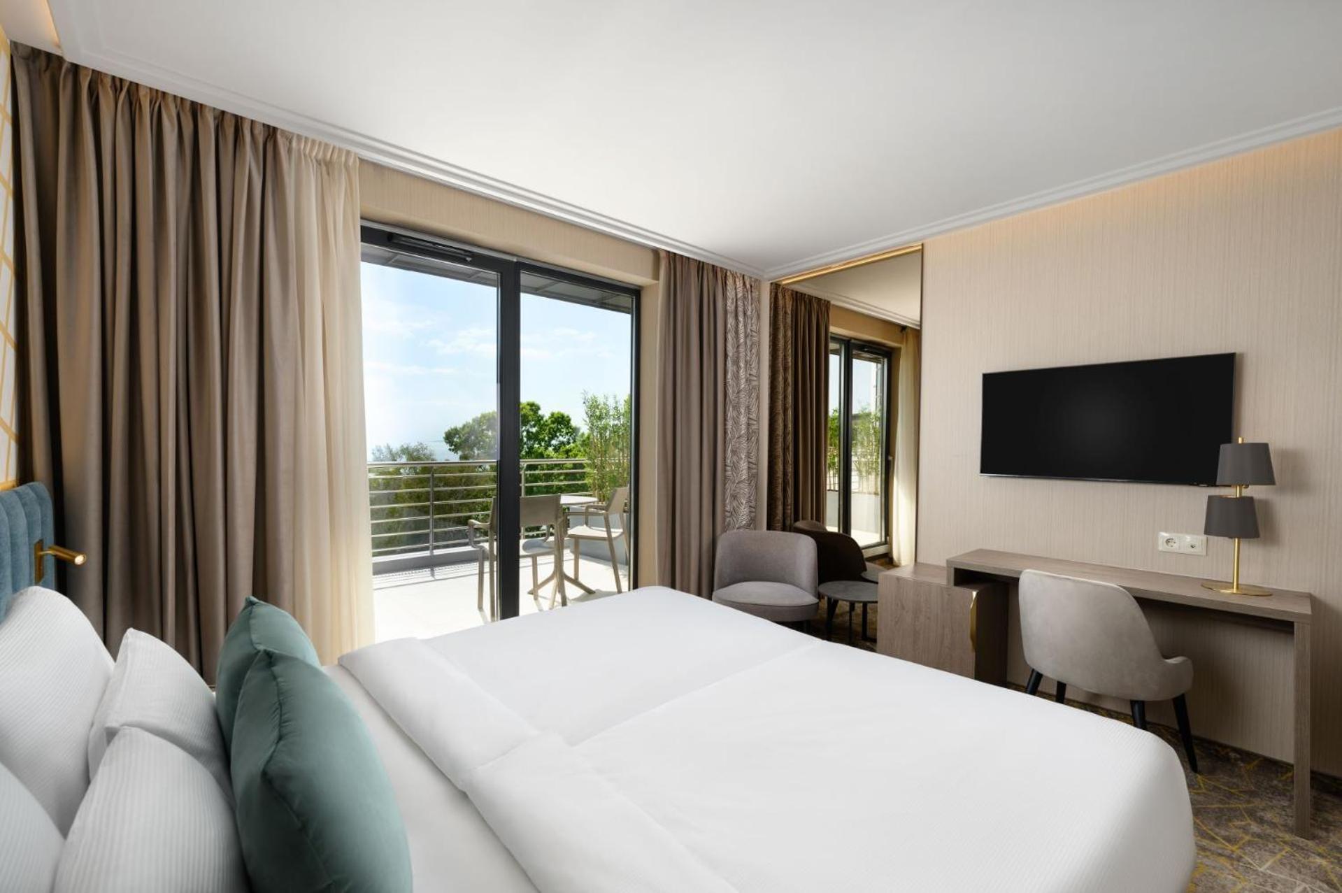 באלאטונקנשה Kenese Bay Garden Resort & Conference מראה חיצוני תמונה