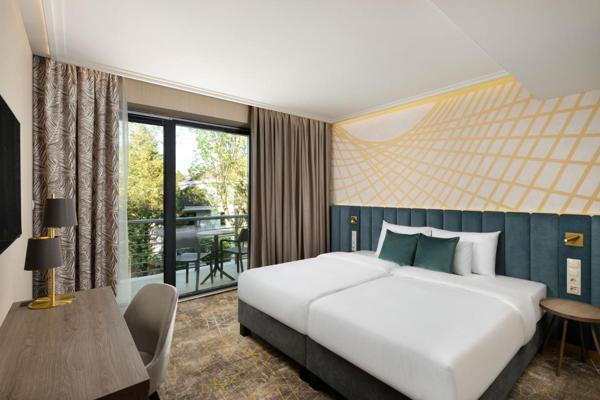 באלאטונקנשה Kenese Bay Garden Resort & Conference מראה חיצוני תמונה
