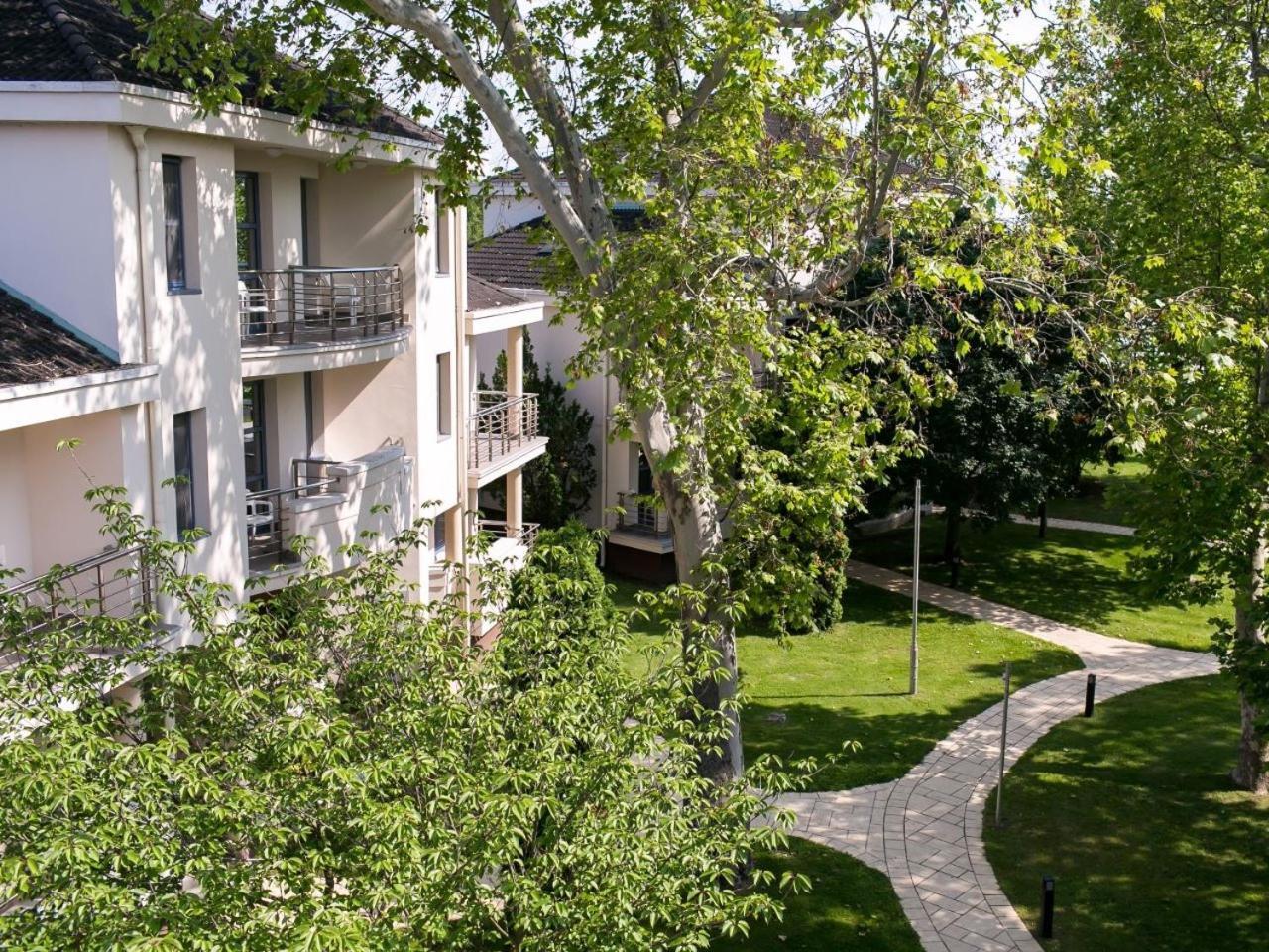 באלאטונקנשה Kenese Bay Garden Resort & Conference מראה חיצוני תמונה