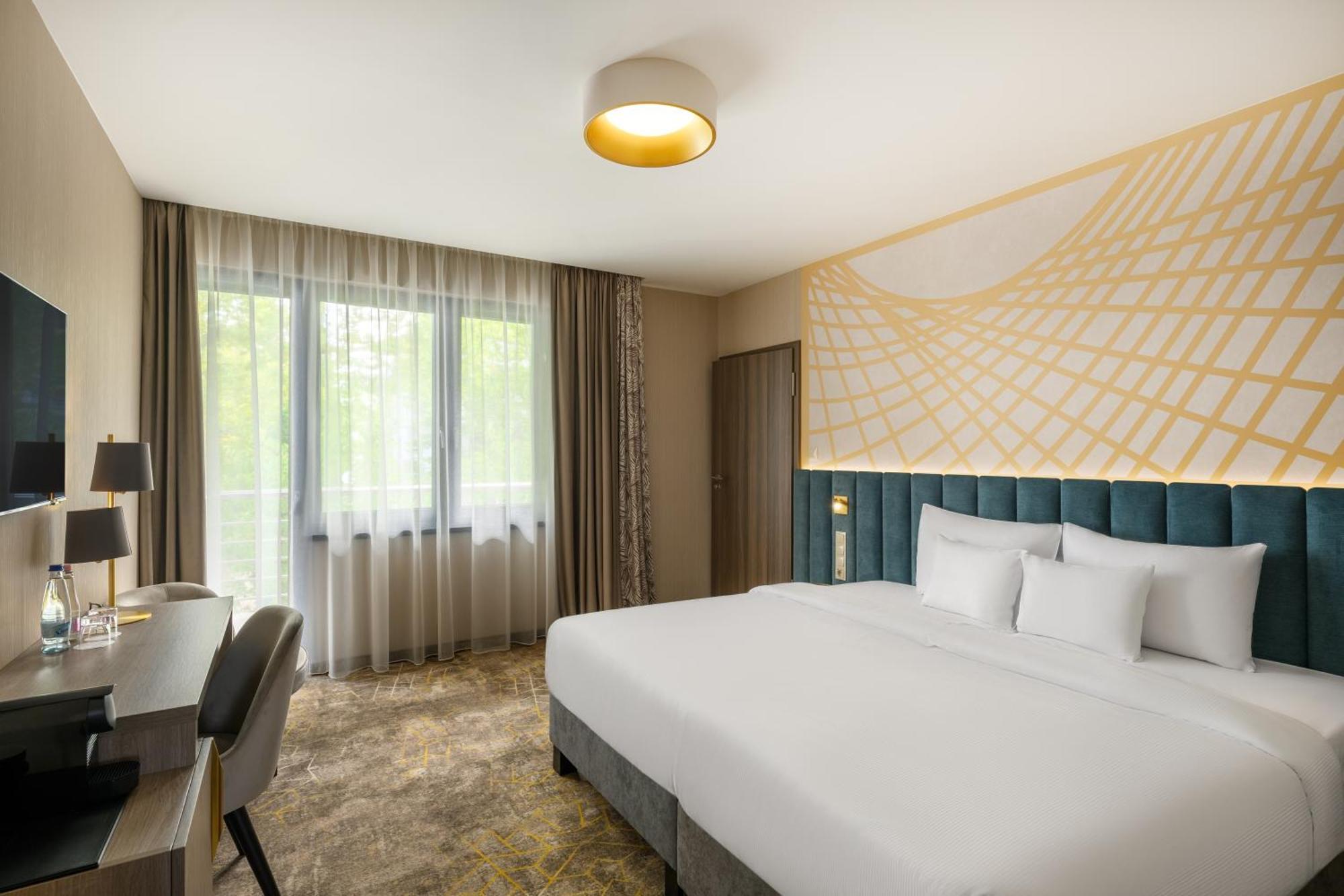 באלאטונקנשה Kenese Bay Garden Resort & Conference מראה חיצוני תמונה